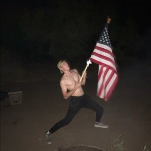 Meet your Posher, Evan